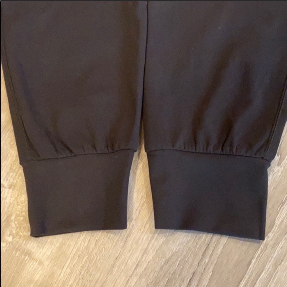 NWOT Athleta Salutation Cruise Jogger in Powervita - Picture 9 of 12